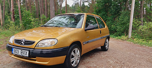 Citroën Saxo (1 фото из 6)