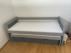 Puidust kahe magamiskohaga voodi (4 foto / 5)