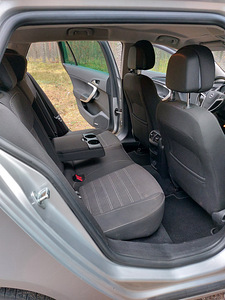 Opel Insignia Sports Tourer Sw 2013 (11 foto / 15)