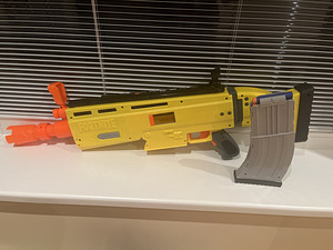 Nerf x Fortnite (5 foto / 5)