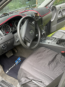 Volkswagen Touareg 2004 (7 foto / 14)