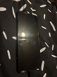 Продам Samsung Z flip4 128GB (2 фото из 5)