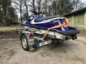 Yamaha waverunner 1200 (1 фото из 5)