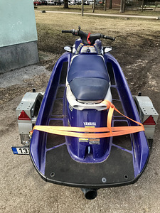 Yamaha waverunner 1200 (5 фото из 5)