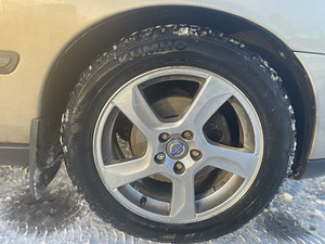 Volvo s60 (8 фото из 11)