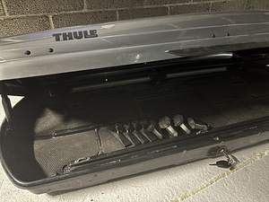 Müüa suusaboks Thule Dynamic M koos katuseraamidega (1 foto / 6)