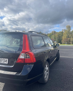 Volvo v70 2012 aasta (2 foto / 9)