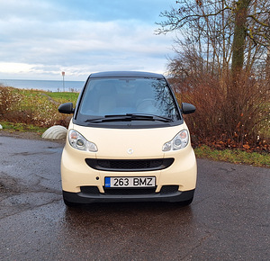 Smart Fortwo 2011, 77690 km, poolautom, bensiin, TÜV 11/2025 (3 foto / 14)