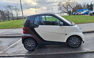 Smart Fortwo 2011, 77690 km, poolautom, bensiin, TÜV 11/2025 (2 foto / 14)
