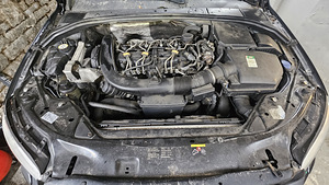 Volvo s80 2.4d 151kw automaat Varuosad ühest autost (7 foto / 7)