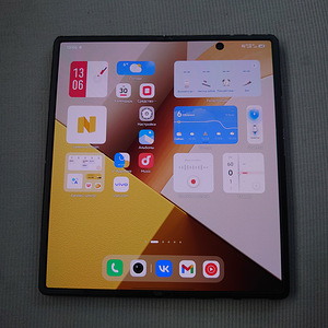 Vivo X Fold Plus 256gb (3 foto / 7)
