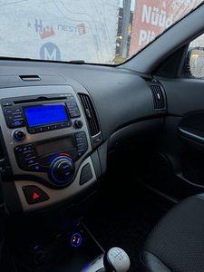HYUNDAI I30CW 2.0 (7 foto / 12)