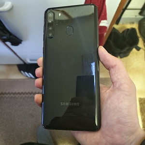 Samsung A21 (1 foto / 3)
