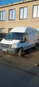 Ford Transit (2 фото из 12)