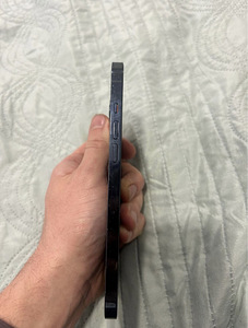 iPhone 12 pro (2 foto / 4)
