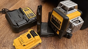 ЛАЗЕР, ЛАЗЕРНЫЙ УРОВЕНЬ DEWALT DW089LG 3X360 (2 фото из 5)