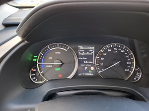 Lexus RX450h Luxury Facelift (13 foto / 15)