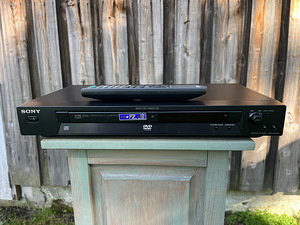 Sony dvp-ns405 (1 фото из 2)