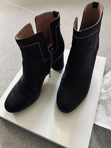 Maison Margiela poolsaapad s.39 (4 foto / 4)