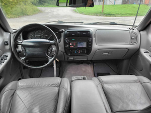 Ford Explorer 1997 a. 4.0 V6 152 KW Bensiin, heas korras (5 foto / 11)