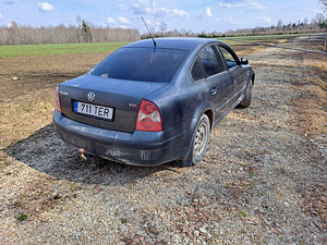Passat 1.9 74kw (3 foto / 8)