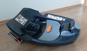 Cybex cloud q plus turvahäll isofix alusega (2 foto / 4)