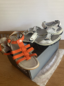 Ecco sandaalud s.38 2 paari (1 foto / 7)