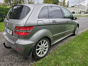 Mercedes benz b200 (8 foto / 13)