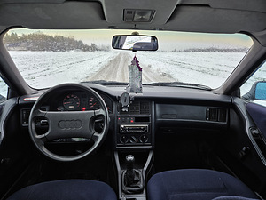 AUDI 80 (B4) 2.0 66 kW (8 foto / 8)