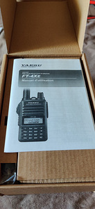 Yaesu FT-4X (2 фото из 3)