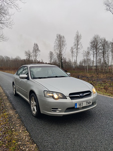 Subaru Legacy 2.0 manu (1 foto / 11)
