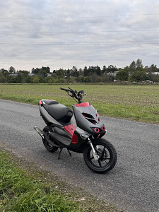 Aprilia sr50 Street (70cc) (1 foto / 5)