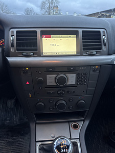 Opel Vectra 1.9 110kw 6-manu (8 foto / 10)