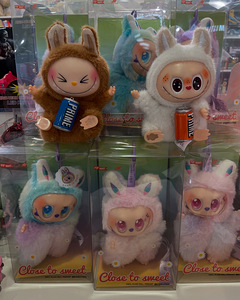 Close to sweet Labubu! (1 foto / 1)