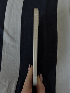 iPhone 13, 128 GB, Starlight (4 foto / 4)