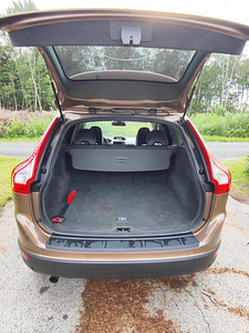 Продается Volvo XC60, 2009, 2.4 (7 фото из 10)