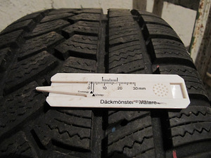 AMG Оригинальные диски ET 49 Mercedes-Benz 225/40R18 (8 фото из 10)