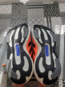 Müüa Adidas SOLARGLIDE 6 jooksujalatsid (2 foto / 7)