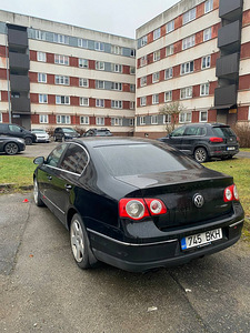 VW Passat b6 2.0tdi 103kW (2 foto / 5)