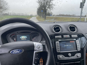 Продается Ford Mondeo 2.2 129 кВт с неисправностью рулевой р (4 фото из 5)
