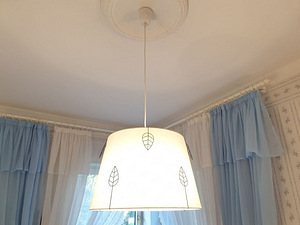SUURE IKEA TEKSTIILIST VARJUGA MAGAMISTOA LAELAMP Ø45cm (1 foto / 6)