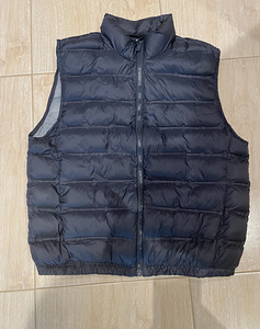 Жилет Zara (2 фото из 3)