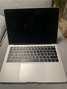 Macbook Air 13” (1 foto / 3)