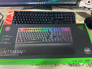 Razer Huntsman V2 - ei - Optilised punased lülitid (2 foto / 2)