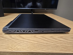 MSI Cyborg 15 – Intel Core i5-12450H + RTX 4060 8 GB (6 foto / 8)