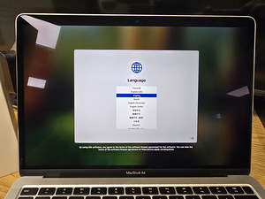 MacBook Air 13,3" Retina, M1, 2022, 256GB (3 foto / 5)