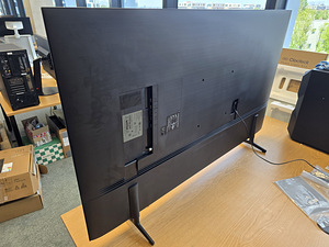 Samsung 55" BU8005 4K Crystal UHD Smart TV (5 foto / 5)