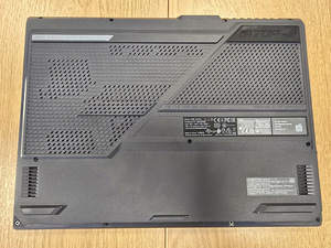 ASUS ROG Strix G15 G513QR – RTX 3070, 300 Hz (7 foto / 8)