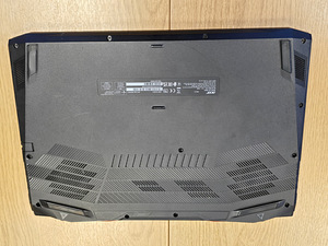 Acer Nitro 5 AN517-54 – RTX 3050, 17,3" 144 Hz (7 foto / 7)