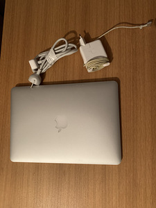 2015 MacBook Air (7 foto / 7)